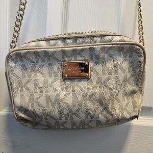 Michael Kors Crossbody
